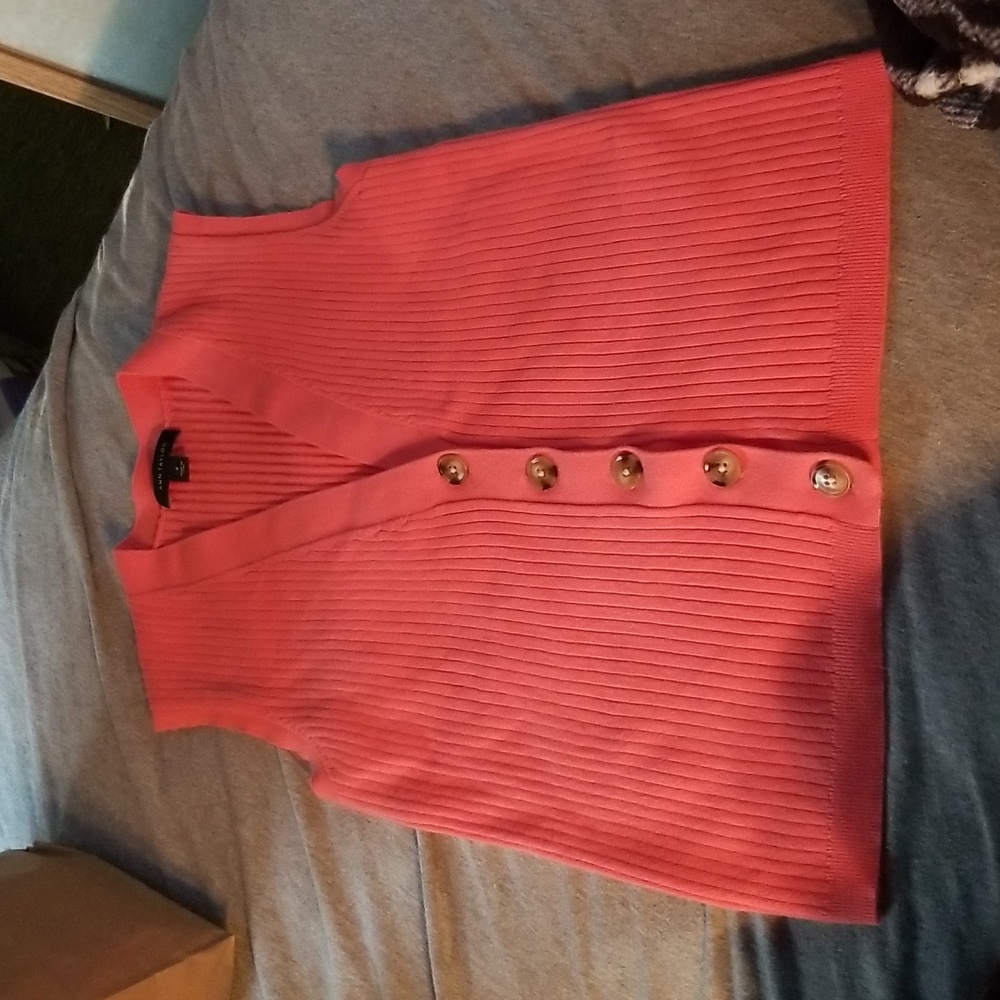 Women’s AnnTaylor pink top (M)